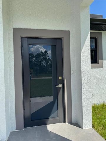 2206 Hogan DR, Lehigh Acres, FL 33973