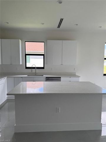 2206 Hogan DR, Lehigh Acres, FL 33973