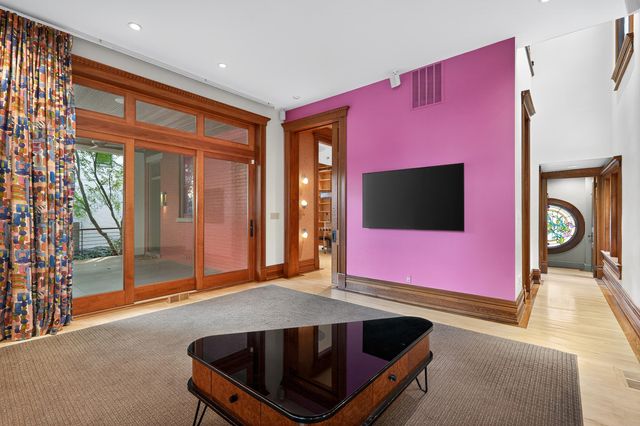 525 E 4th Street, Newport, KY 41071