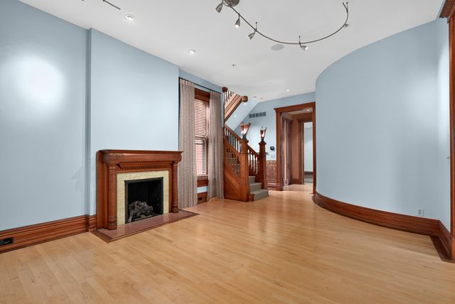 525 E 4th Street, Newport, KY 41071