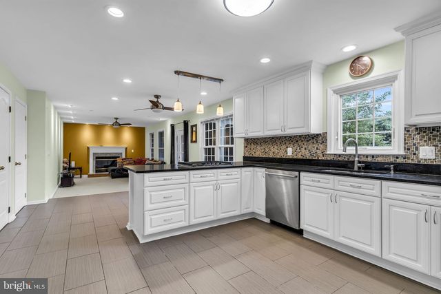 2608 CHRISWELL PL, Herndon, VA 20171