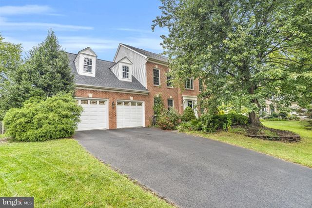 2608 CHRISWELL PL, Herndon, VA 20171