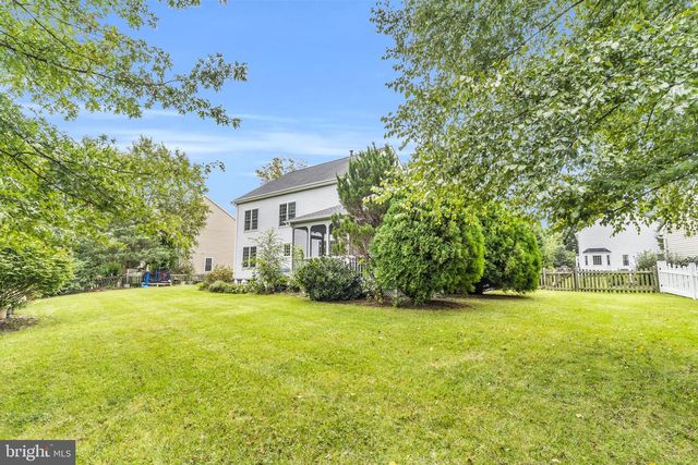 2608 CHRISWELL PL, Herndon, VA 20171