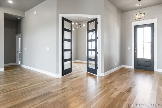 11239 S 216th East Avenue, Broken Arrow, OK 74011