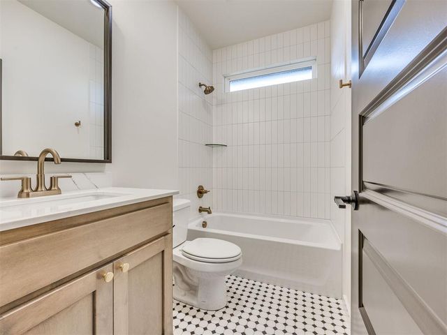 257 Sage Brush Way, Edmond, OK 73025