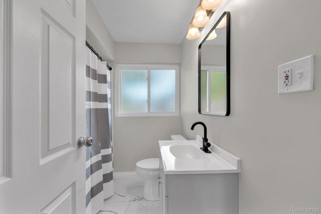 3043 Green Street, Lincoln Park, MI 48146
