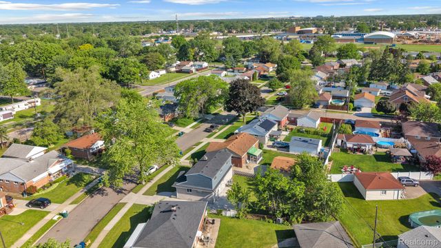 3043 Green Street, Lincoln Park, MI 48146