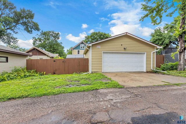 618 S Dakota Ave, Sioux Falls, SD 57104