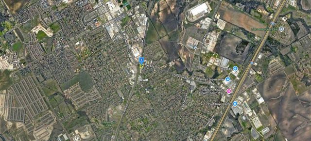 111 Sun Valley Boulevard, Hewitt, TX 76643