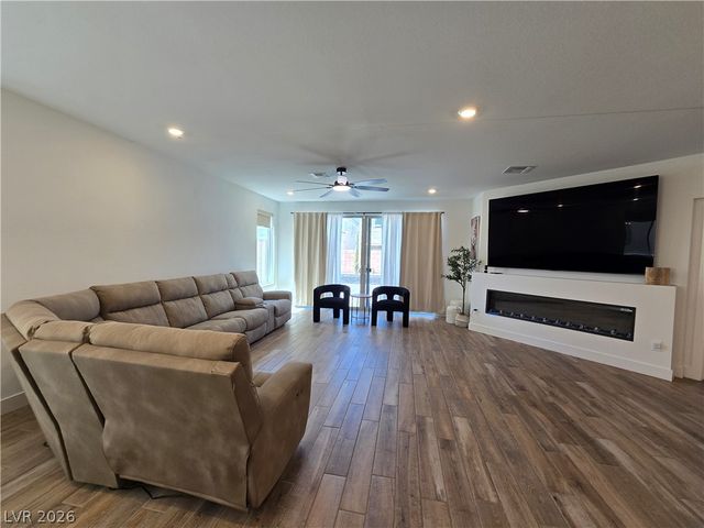 6366 Pipers Brook Lane, Las Vegas, NV 89141