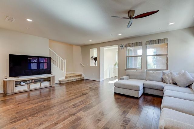 716 716 TRANQUILITY CIR 1, Livermore, CA 94551