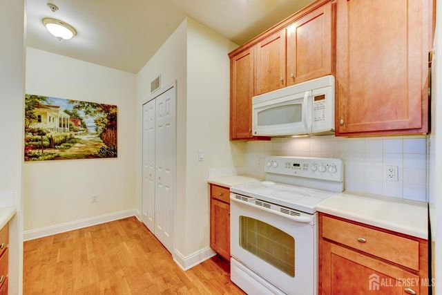 100 Middlesex Boulevard 211, Plainsboro, NJ 08536