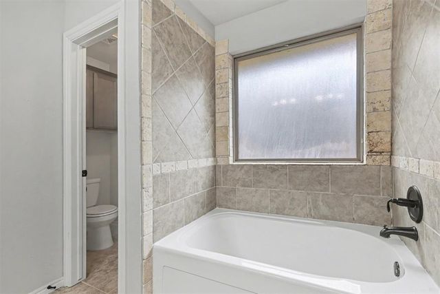 1826 NE 135th Street, Oklahoma City, OK 73131