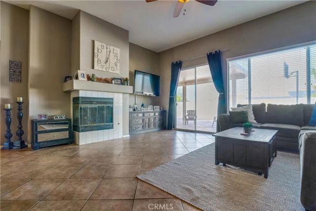 13946 Moqui Way, Corona, CA 92883