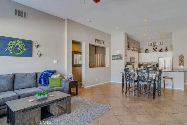 13946 Moqui Way, Corona, CA 92883