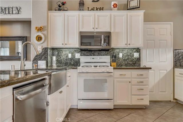 13946 Moqui Way, Corona, CA 92883