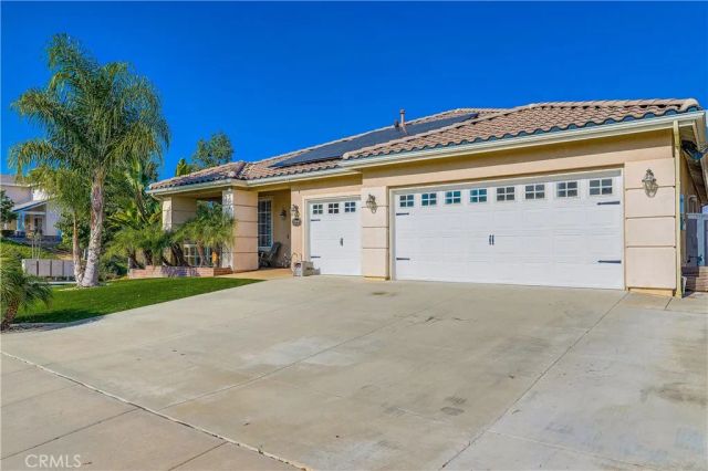 13946 Moqui Way, Corona, CA 92883
