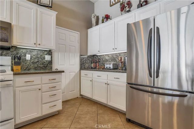 13946 Moqui Way, Corona, CA 92883