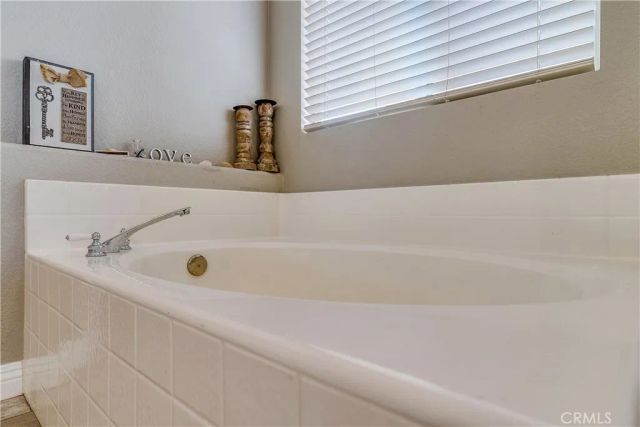 13946 Moqui Way, Corona, CA 92883