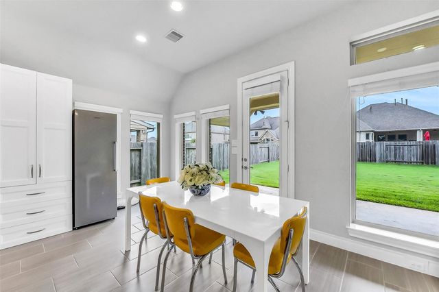 13611 Mystic Park Court, Pearland, TX 77584