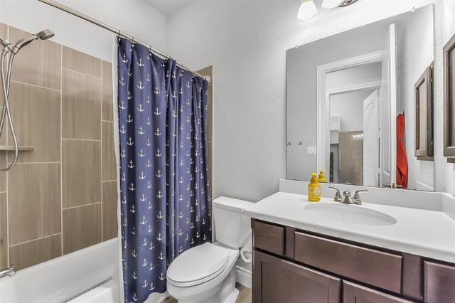 13611 Mystic Park Court, Pearland, TX 77584