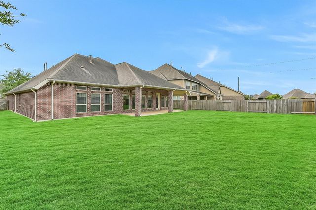 13611 Mystic Park Court, Pearland, TX 77584