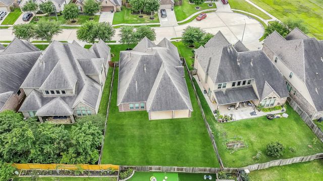 13611 Mystic Park Court, Pearland, TX 77584