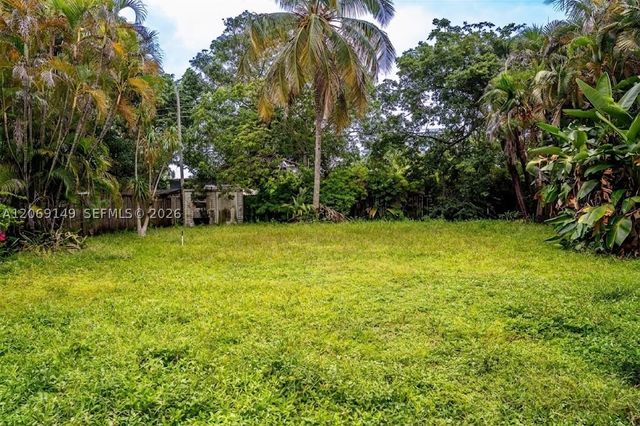 2842 Jackson St, Hollywood, FL 33020
