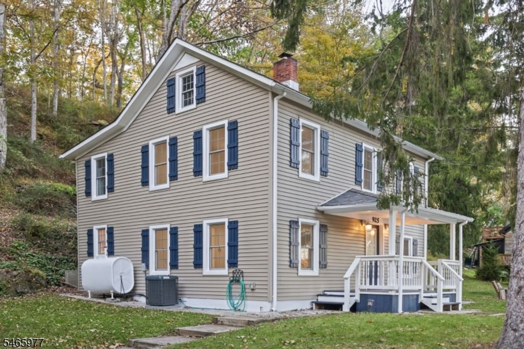 925 Wall St, Stillwater Twp., NJ 07860 — photo 3