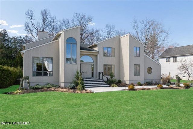 220 Tracy Drive, Morganville, NJ 07751