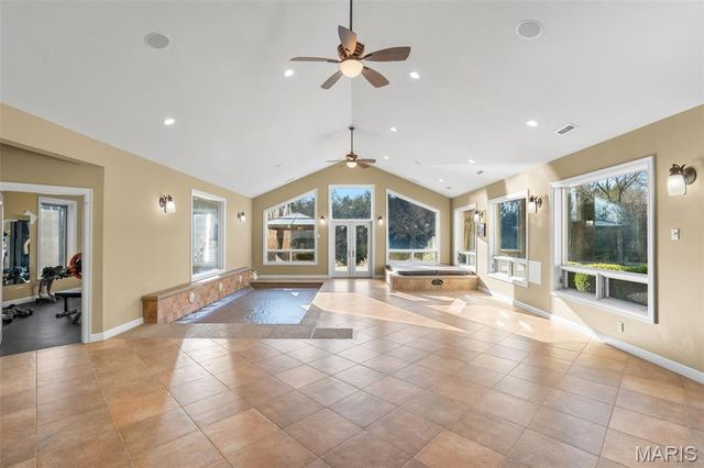 6414 Country Club Road, Washington, MO 63090