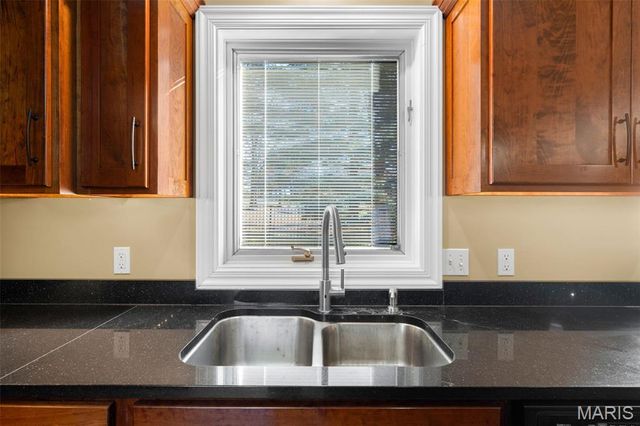 6414 Country Club Road, Washington, MO 63090