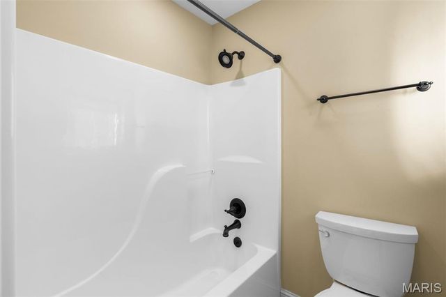 6414 Country Club Road, Washington, MO 63090