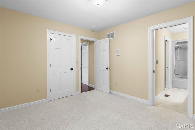 6414 Country Club Road, Washington, MO 63090