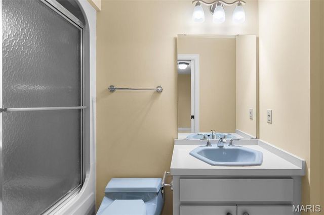 6414 Country Club Road, Washington, MO 63090