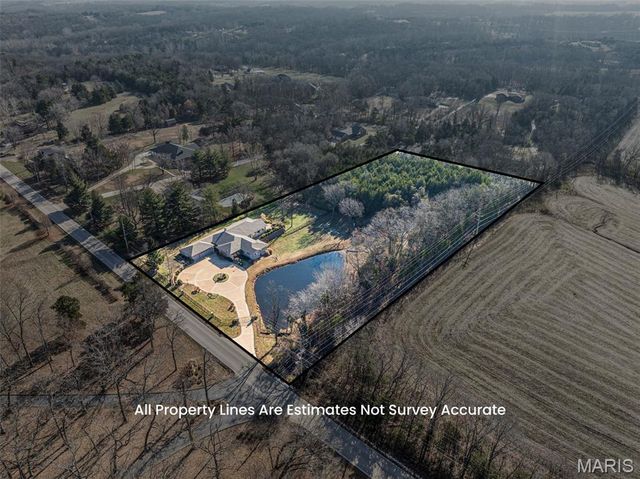 6414 Country Club Road, Washington, MO 63090