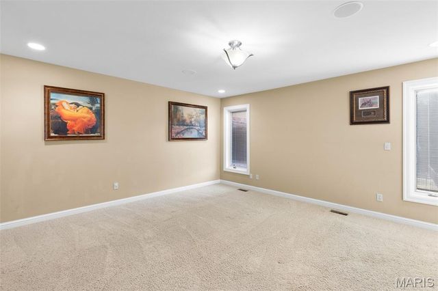 6414 Country Club Road, Washington, MO 63090