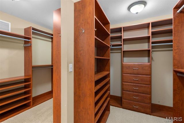 6414 Country Club Road, Washington, MO 63090