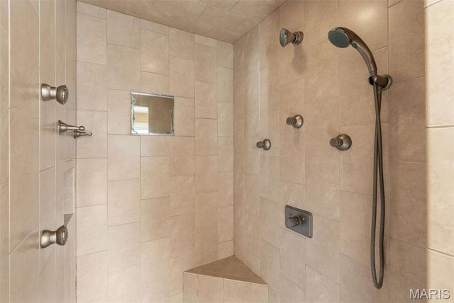 6414 Country Club Road, Washington, MO 63090