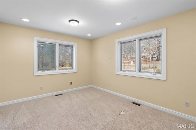 6414 Country Club Road, Washington, MO 63090