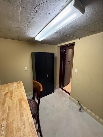 6414 Country Club Road, Washington, MO 63090