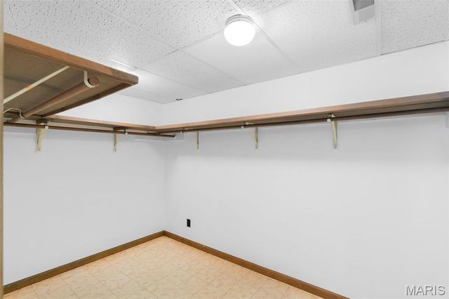 6414 Country Club Road, Washington, MO 63090