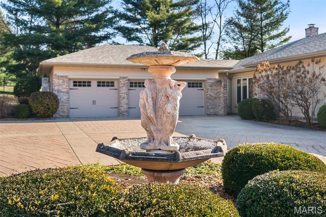 6414 Country Club Road, Washington, MO 63090