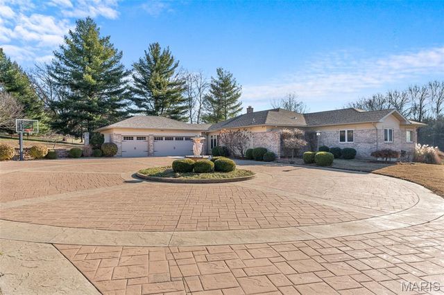 6414 Country Club Road, Washington, MO 63090