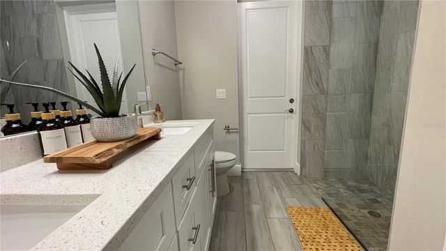 318 RADFORD AVENUE, Lehigh Acres, FL 33974