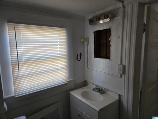 1814 20TH STREET W, Birmingham, AL 35218