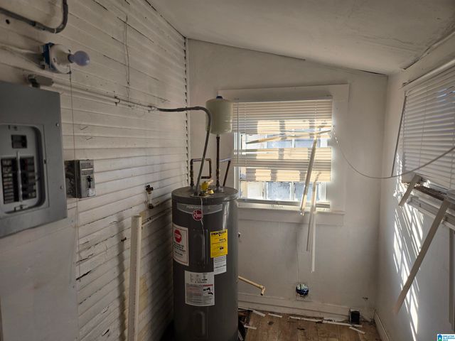 1814 20TH STREET W, Birmingham, AL 35218