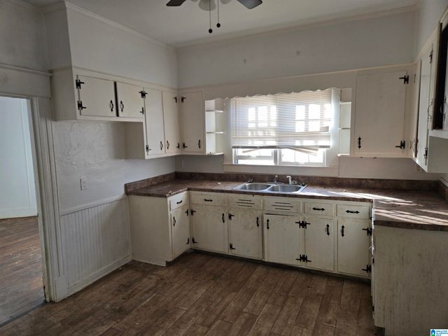 1814 20TH STREET W, Birmingham, AL 35218