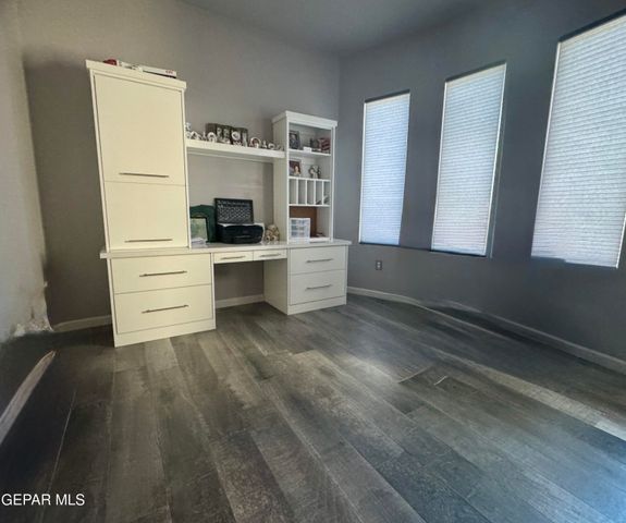 712 BELKEN Place, El Paso, TX 79928