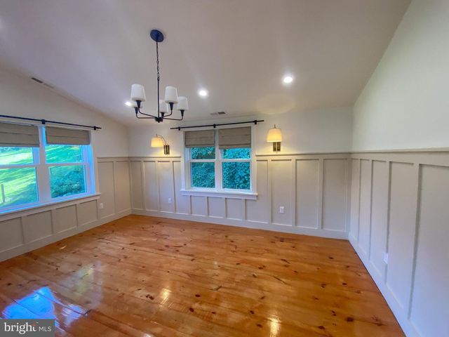 15 DAVIDSON RD, West Chester, PA 19382